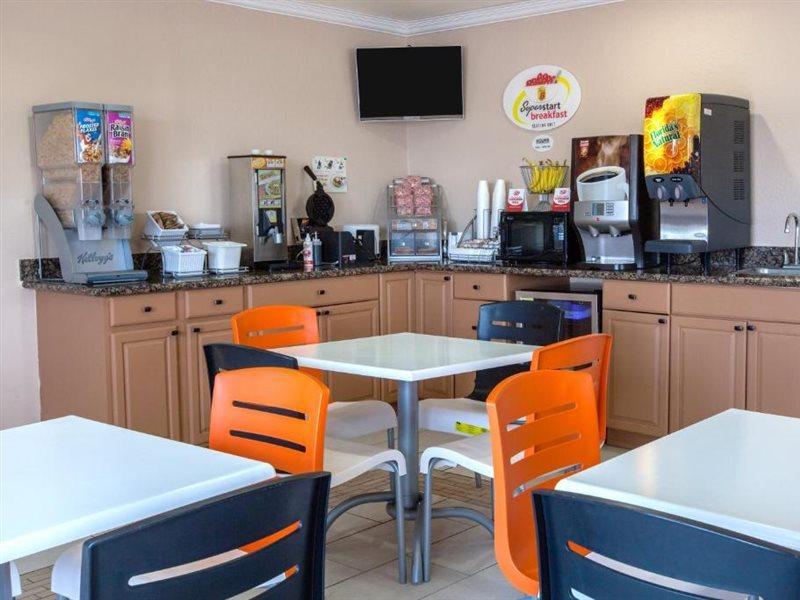 ซูเปอร์ 8 บาย วินด์แฮม เชอร์แมน Motel ภายนอก รูปภาพ