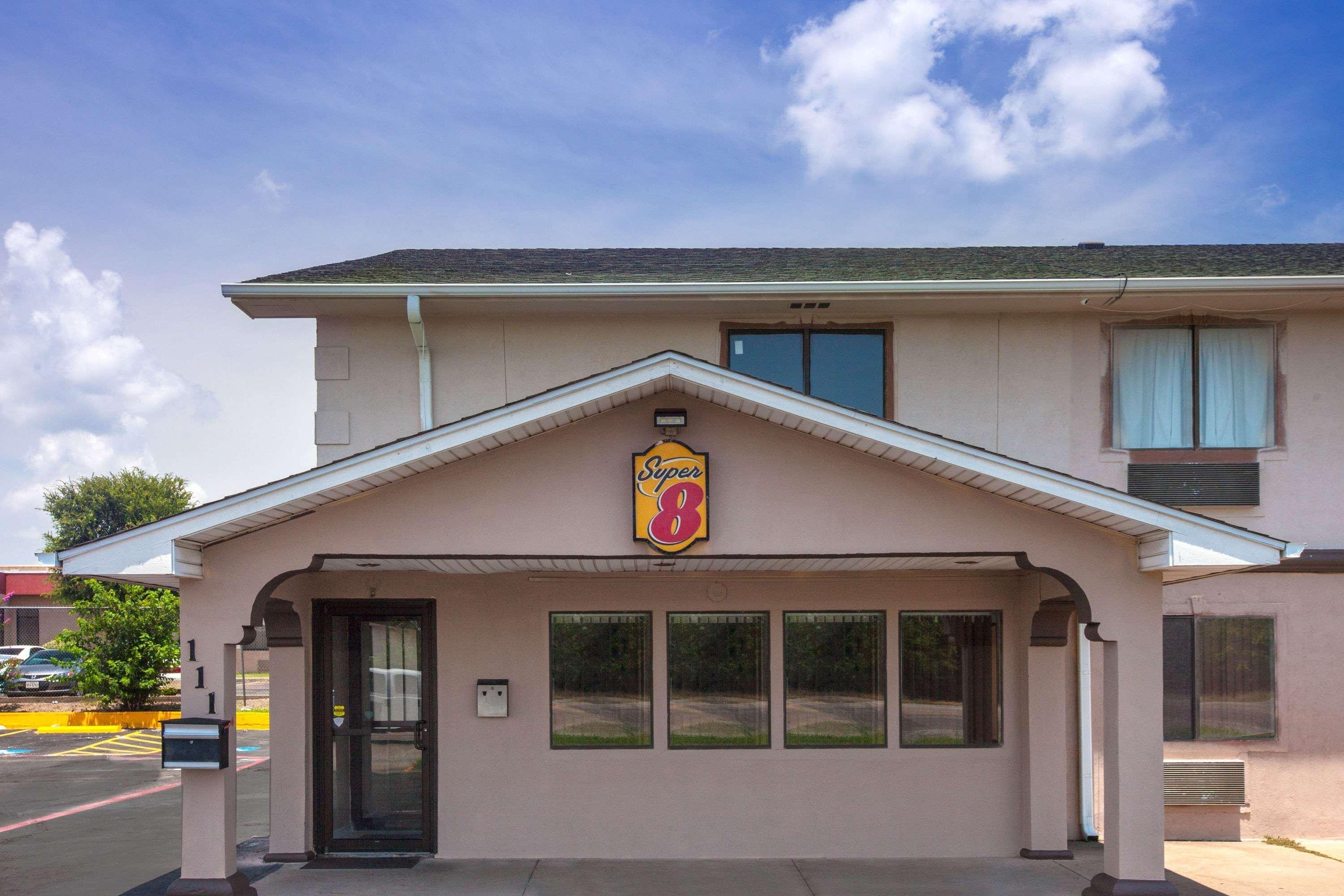 ซูเปอร์ 8 บาย วินด์แฮม เชอร์แมน Motel ภายนอก รูปภาพ